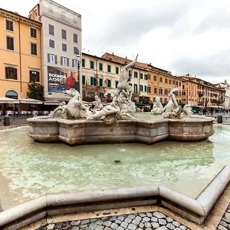 Navona Artist 8 * Rom